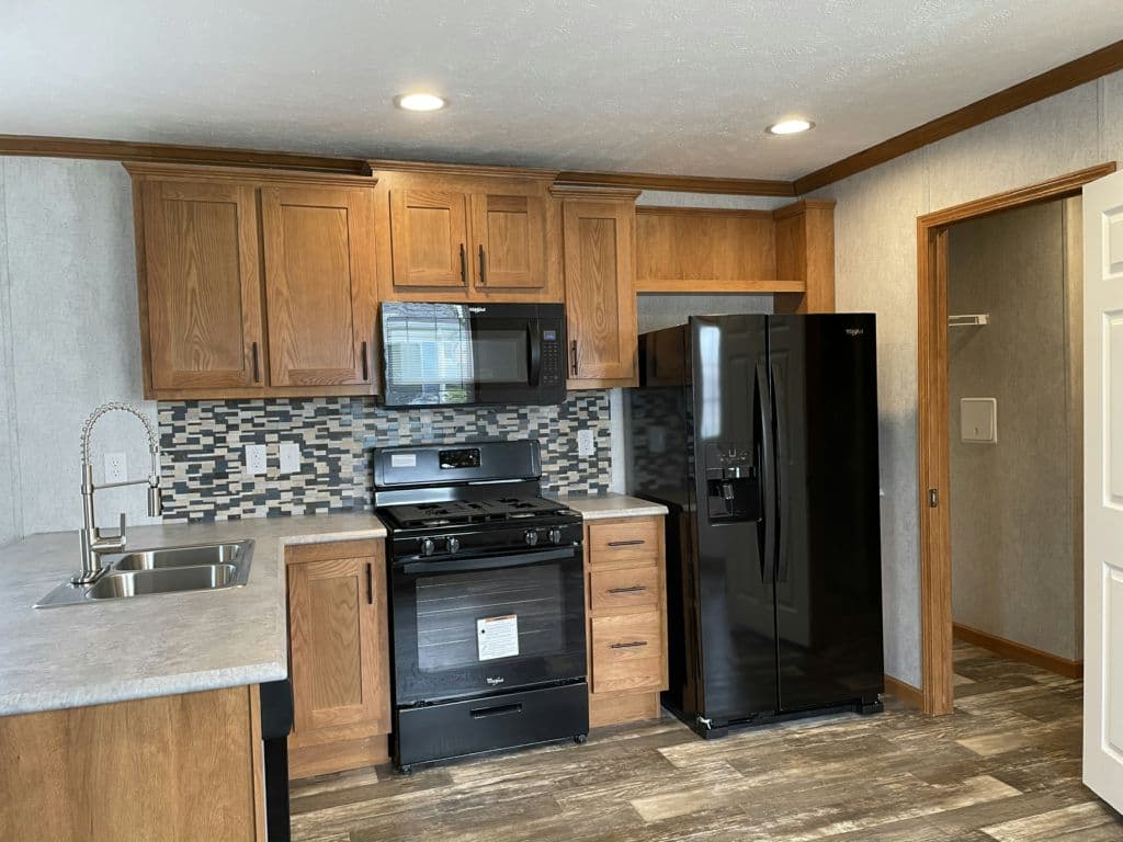 Manufactured home in Lockport, NY 14094