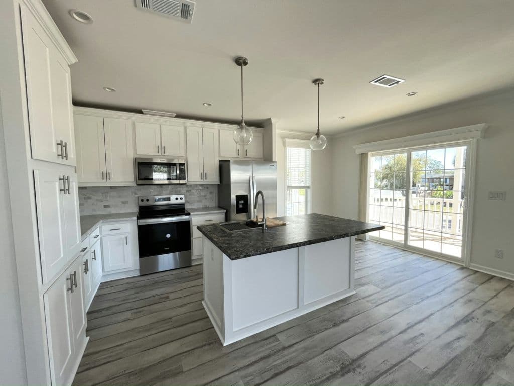 Manufactured home in Leesburg, FL 34788
