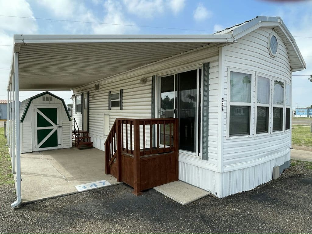 Manufactured home in Alamo, TX 78516