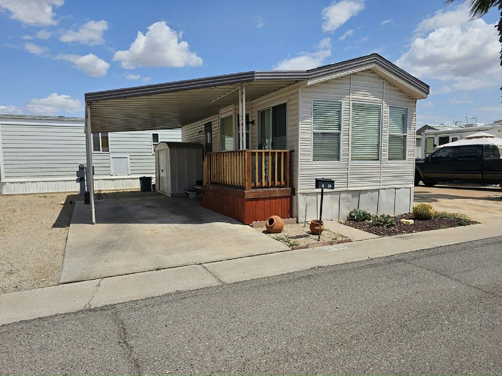 Manufactured home in Mesa, AZ 85213
