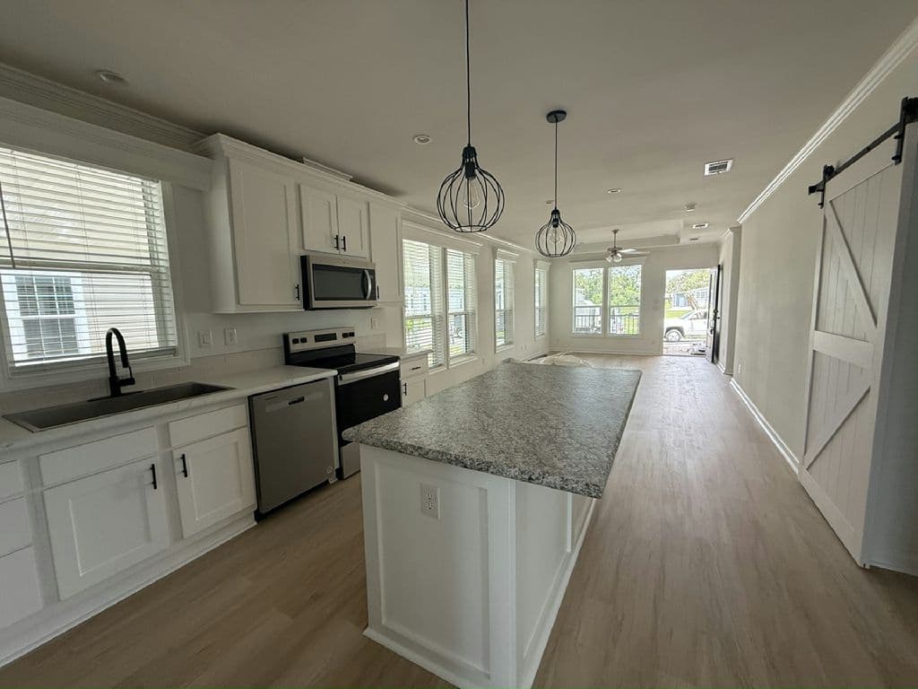 Manufactured home in Ellenton, FL 34222