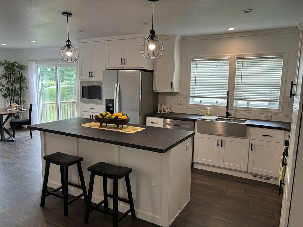 Manufactured home in Lake Elmo, MN 55042