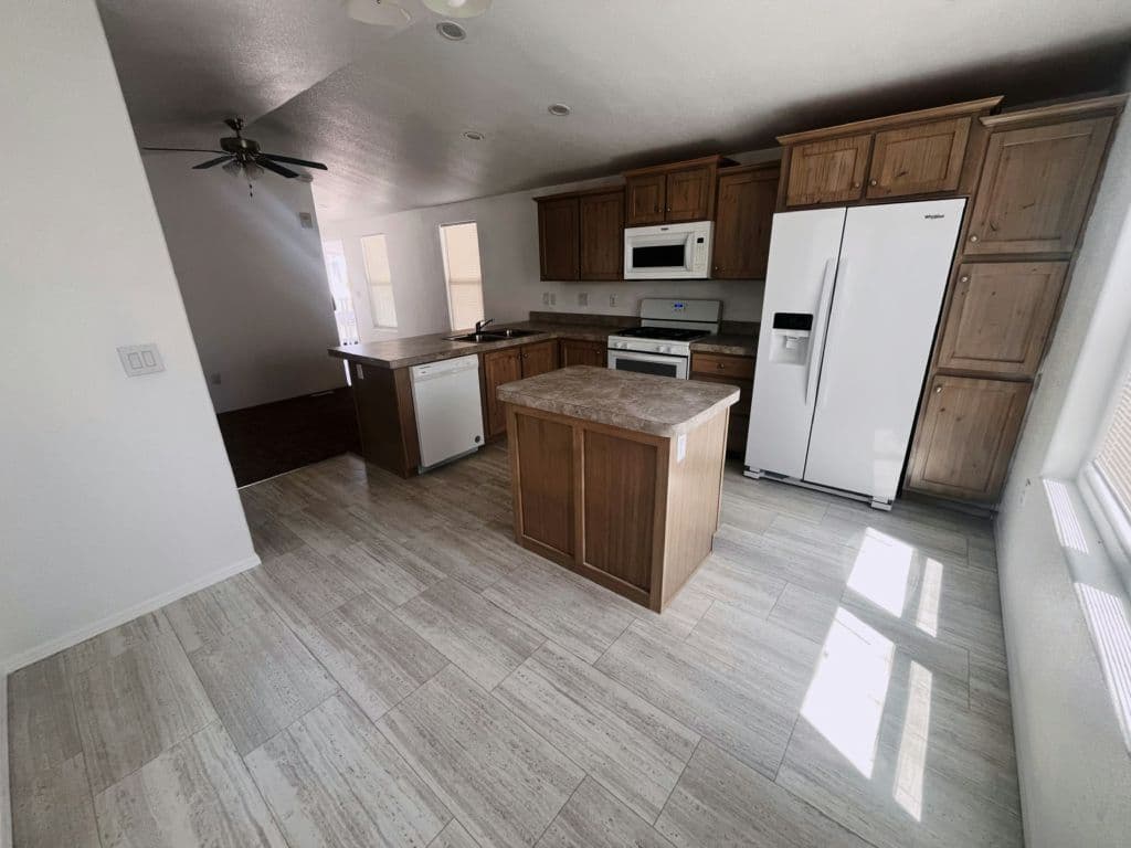 Manufactured home in Hemet, CA 92545