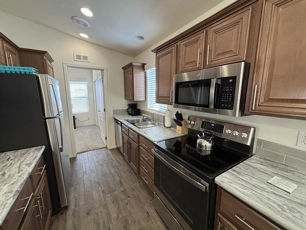 Manufactured home in Mesa, AZ 85207
