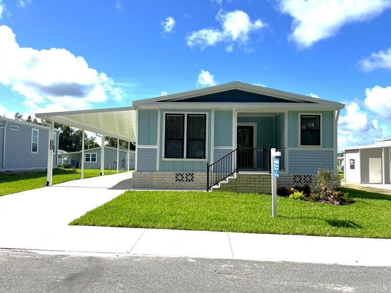 Manufactured home in Brooksville, FL 34601