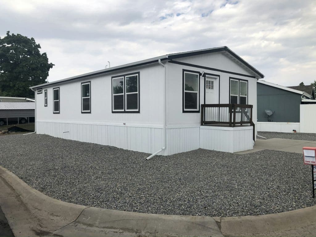 Manufactured home in Federal Heights, CO 80260
