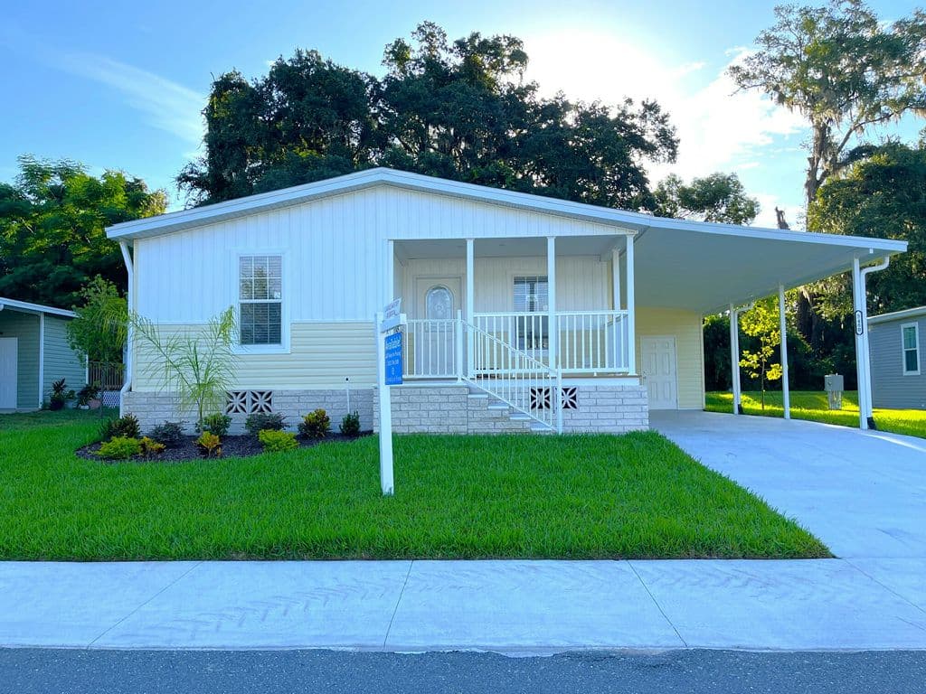 Manufactured home in Brooksville, FL 34601