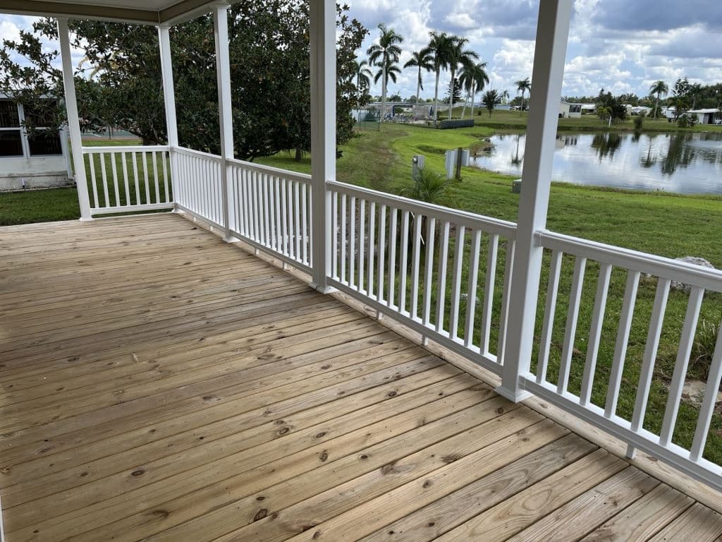 Manufactured home in Ellenton, FL 34222