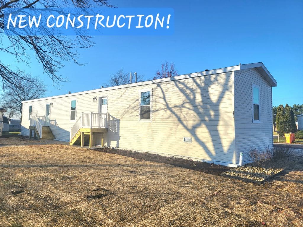 Manufactured home in Beecher, IL 60401
