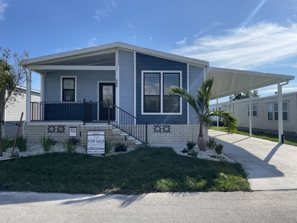 Manufactured home in Venice, FL 34285