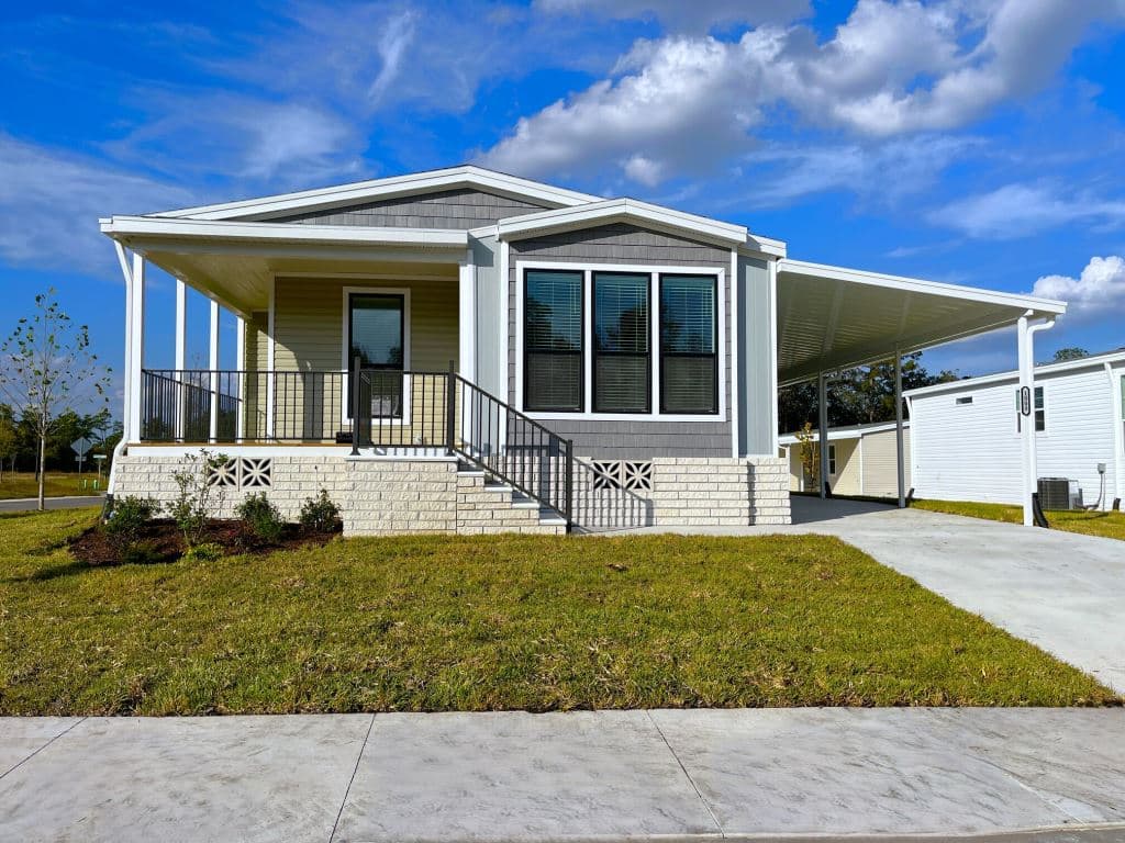 Manufactured home in Brooksville, FL 34601