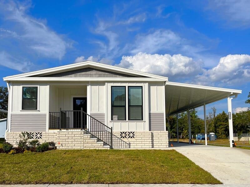 Manufactured home in Brooksville, FL 34601