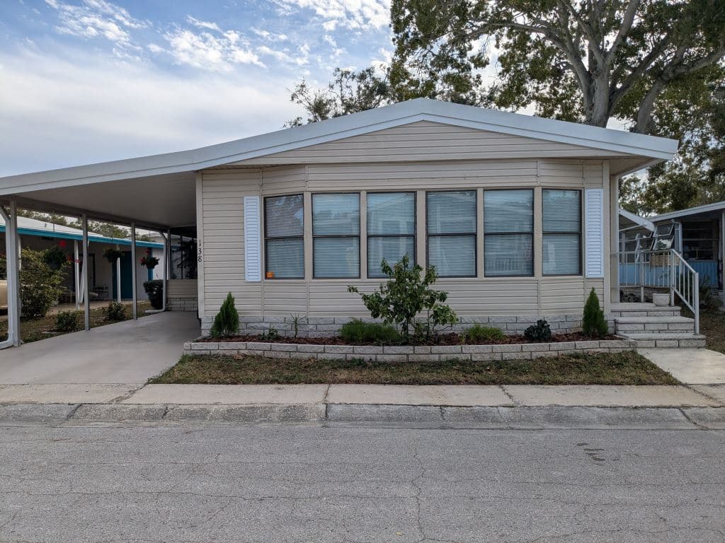 Manufactured home in Clearwater, FL 33760