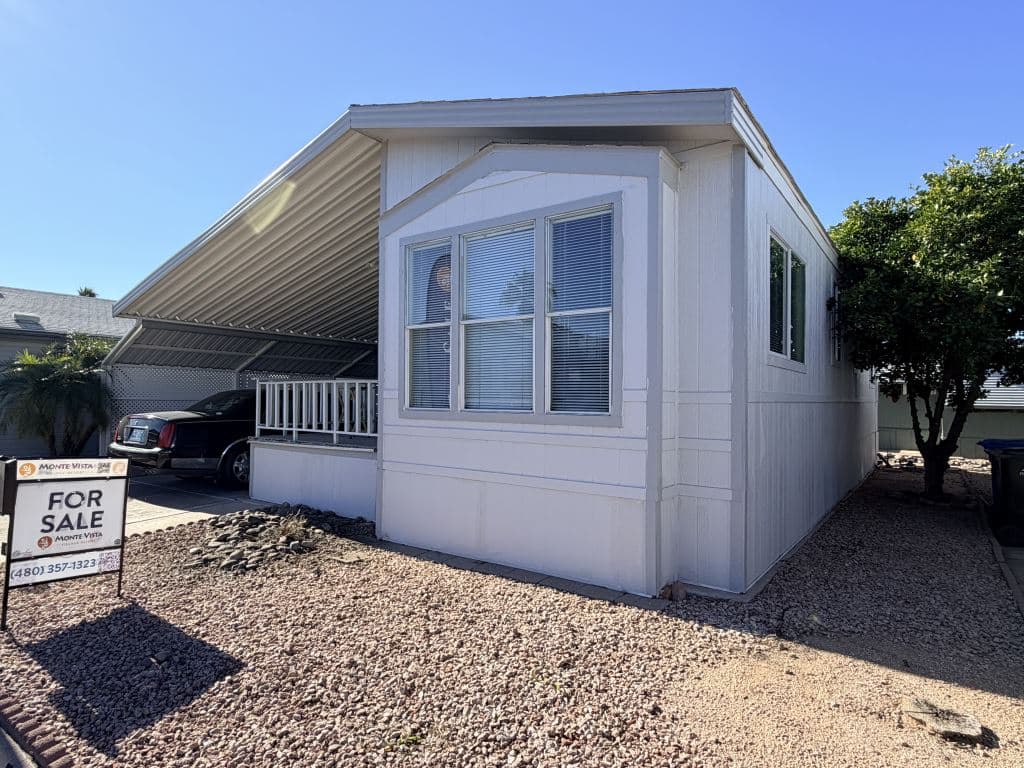 Manufactured home in Mesa, AZ 85209