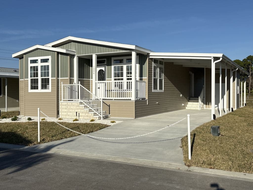 Manufactured home in N. Ft. Myers, FL 33917