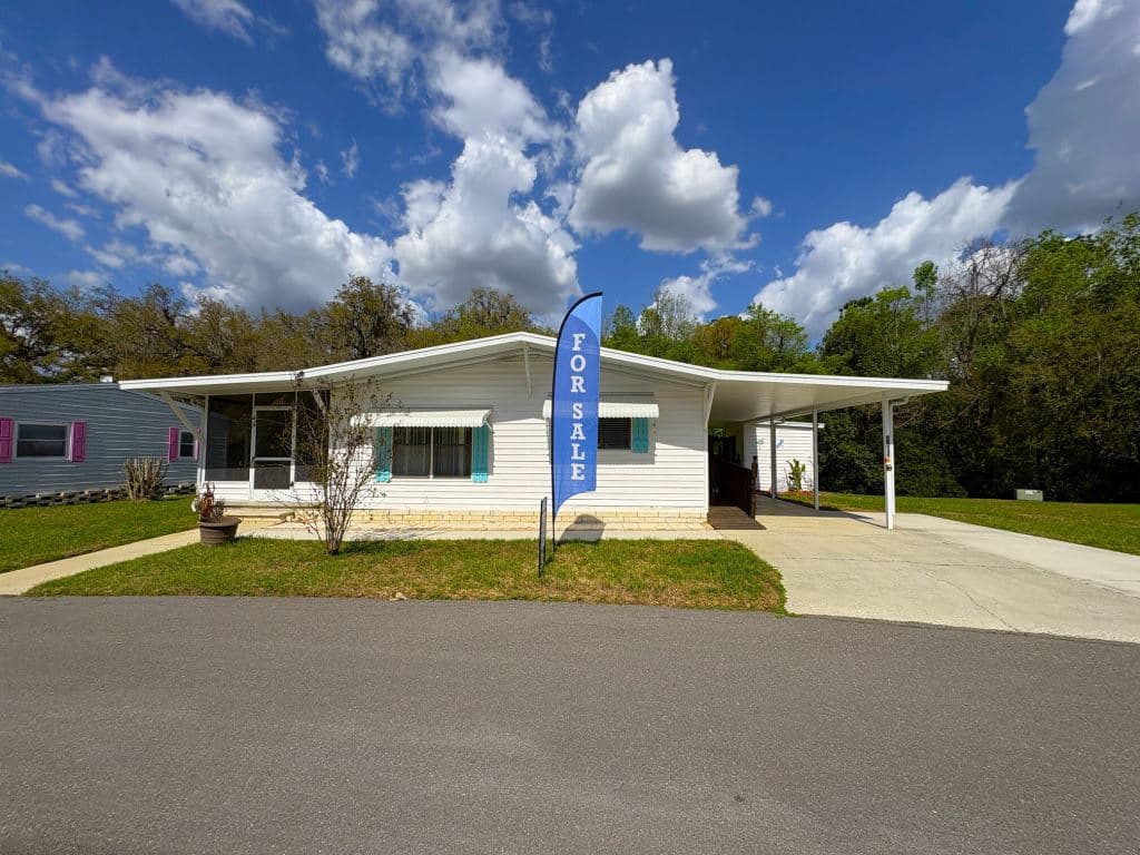 Manufactured home in Brooksville, FL 34601