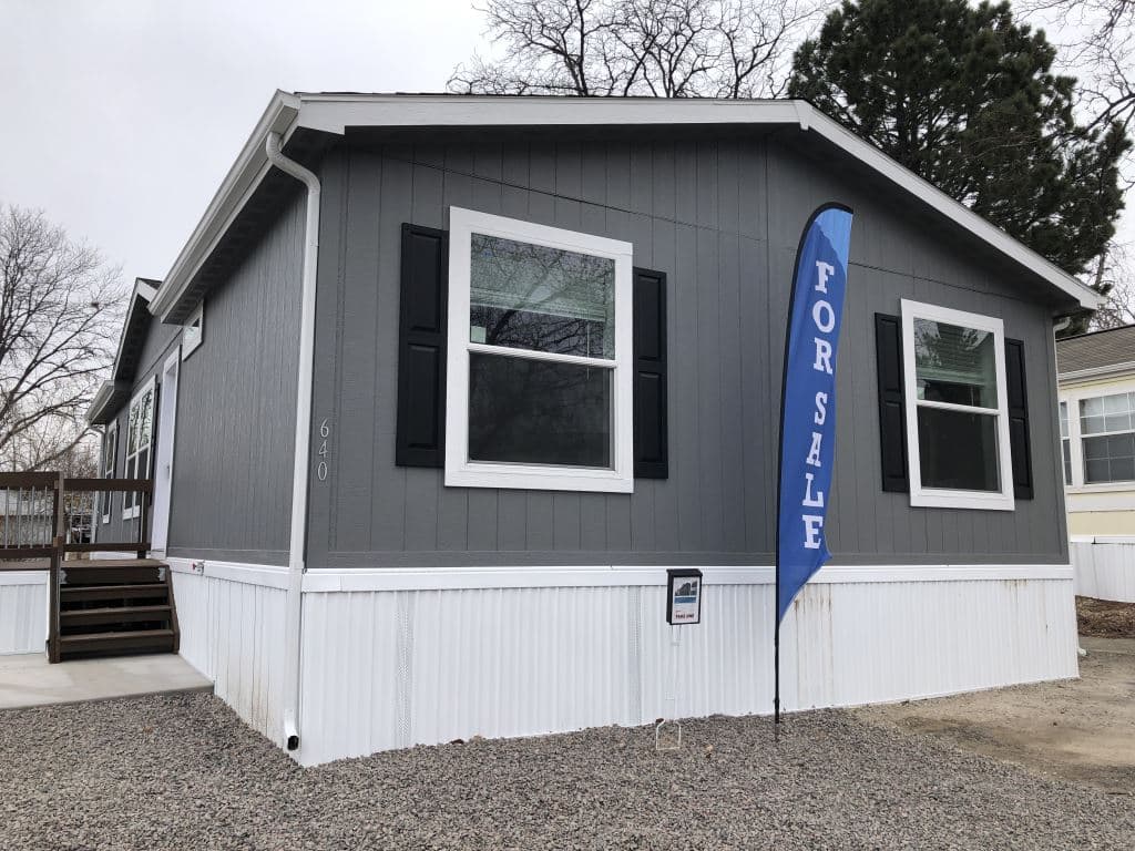 Manufactured home in Federal Heights, CO 80260