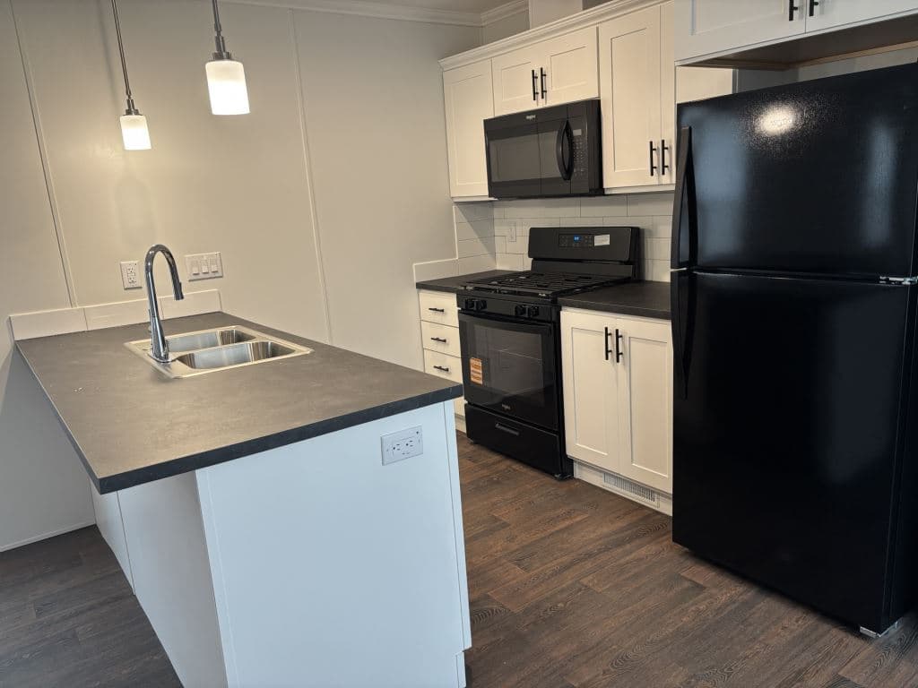 Manufactured home in Lake Elmo, MN 55042