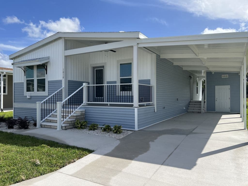 Manufactured home in N. Ft. Myers, FL 33917