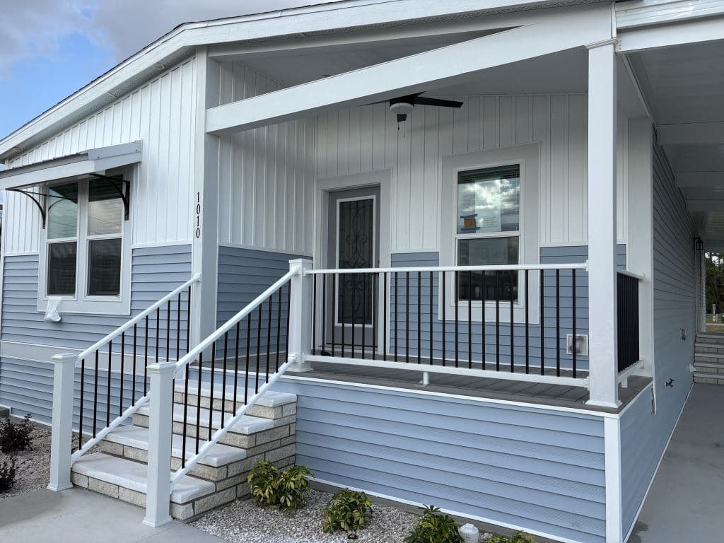 Manufactured home in N. Ft. Myers, FL 33917
