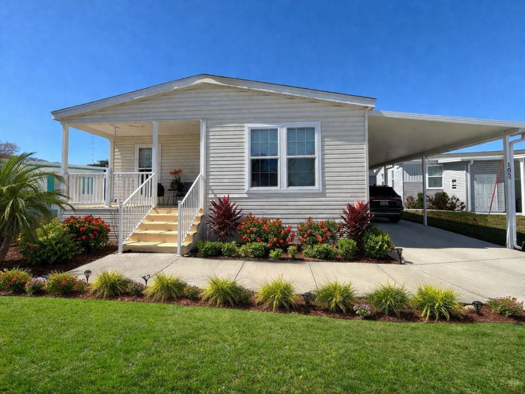 Manufactured home in Leesburg, FL 34788