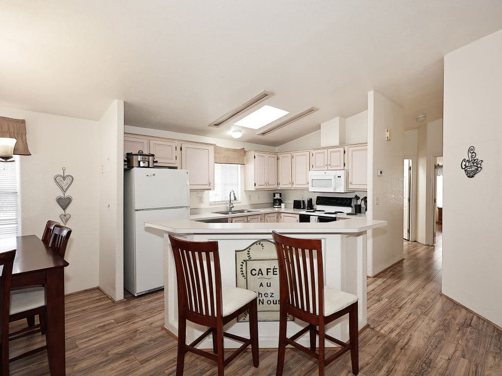 Manufactured home in Mesa, AZ 85209