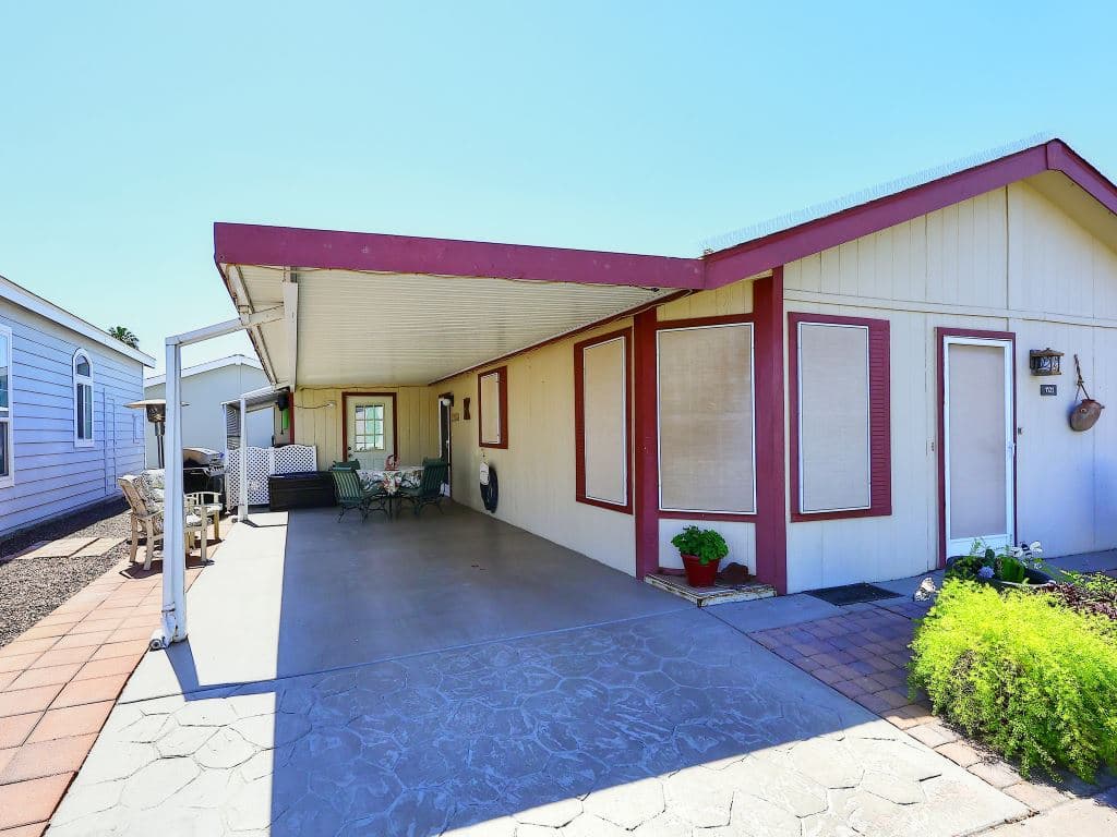 Manufactured home in Mesa, AZ 85209