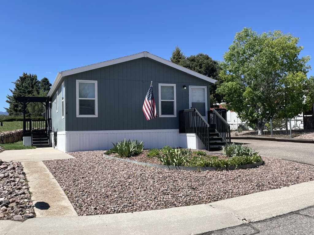 Manufactured home in Colorado Springs, CO 80907