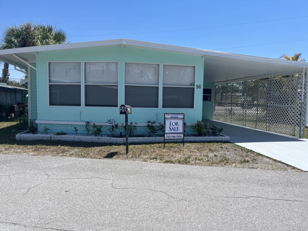 Manufactured home in Clearwater, FL 33761