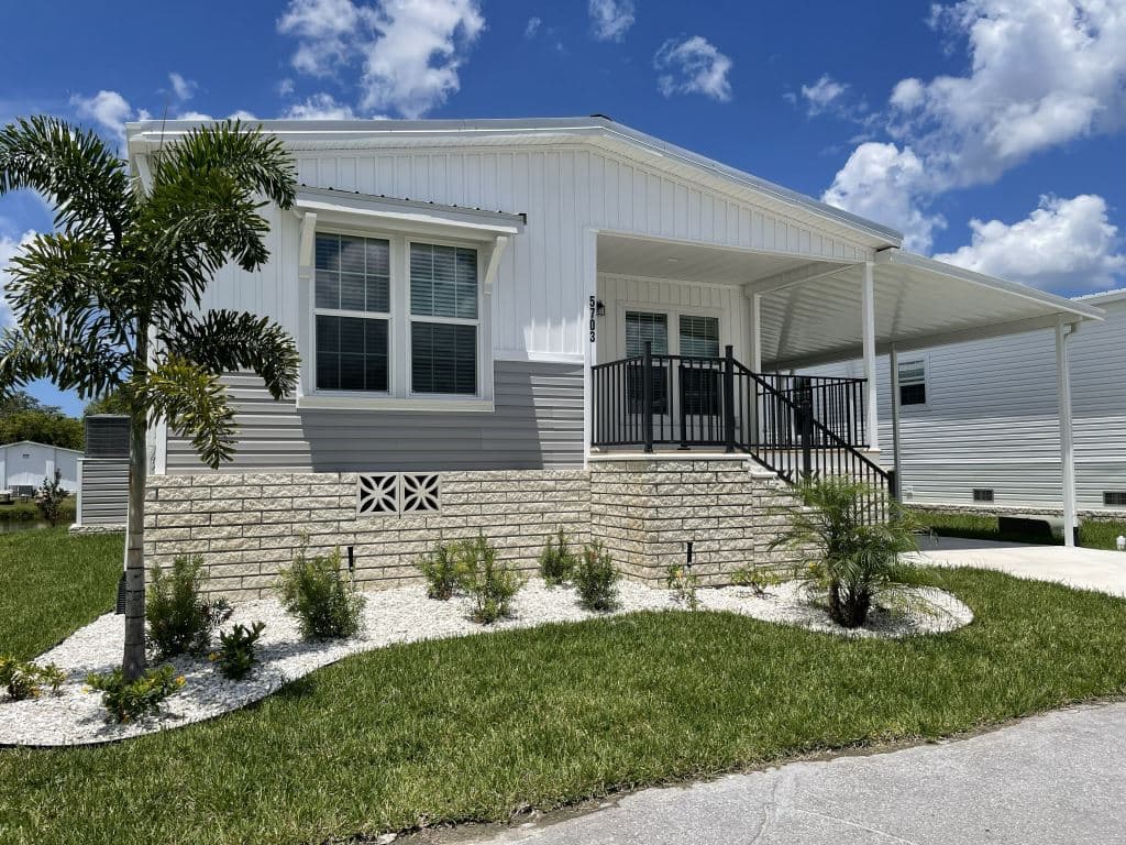Manufactured home in New Port Richey, FL 34653