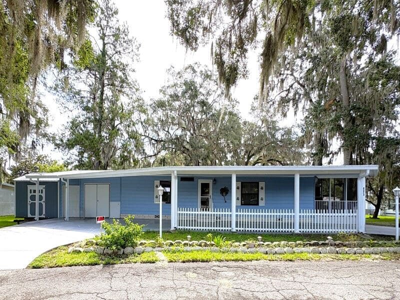 Manufactured home in Brooksville, FL 34601