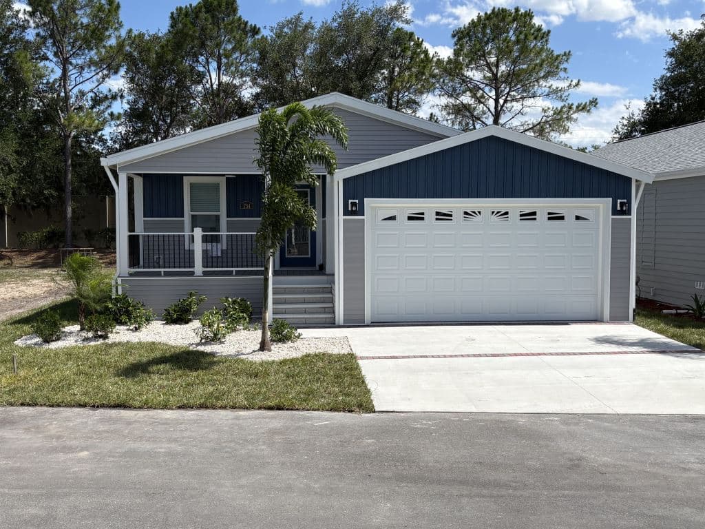 Manufactured home in Plant City, FL 33565