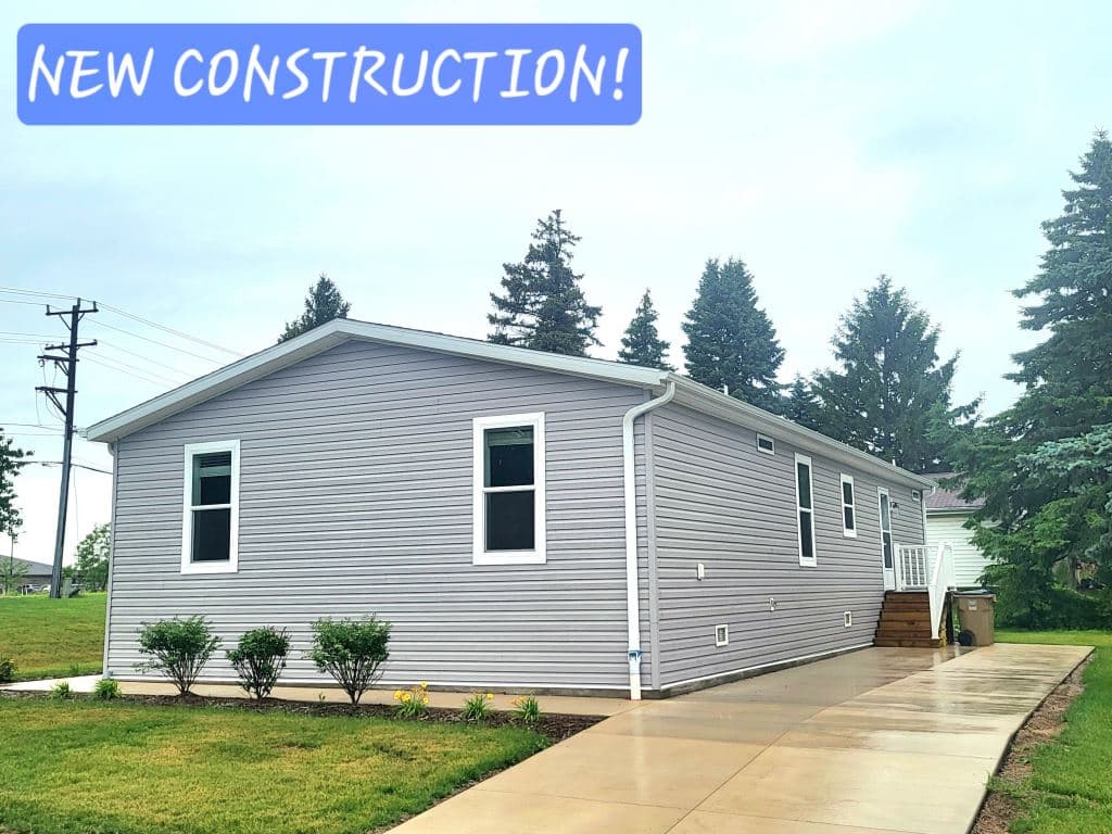 Manufactured home in Pleasant Prairie, WI 53158
