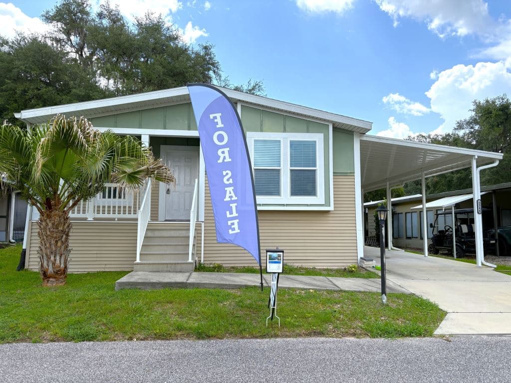 Manufactured home in Brooksville, FL 34601