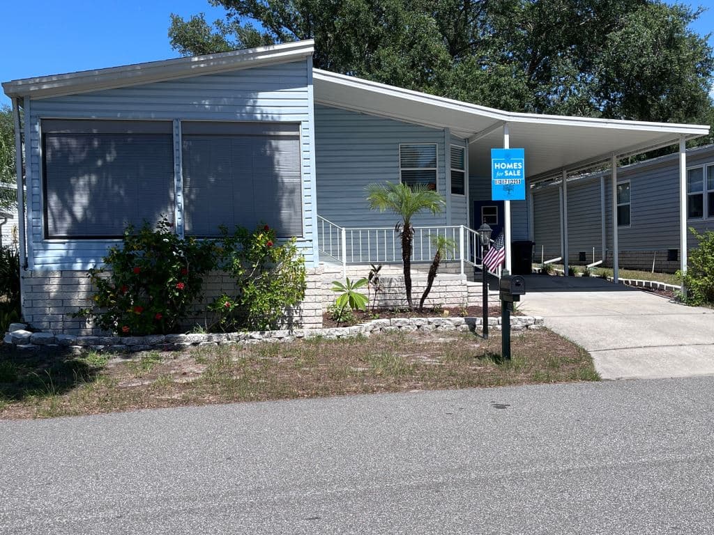 Manufactured home in Riverview, FL 33569