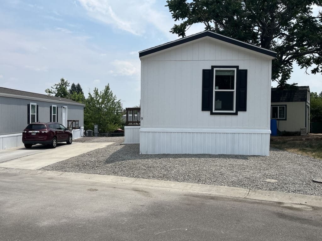 Manufactured home in Federal Heights, CO 80260