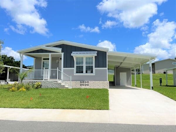 Manufactured home in Brooksville, FL 34601