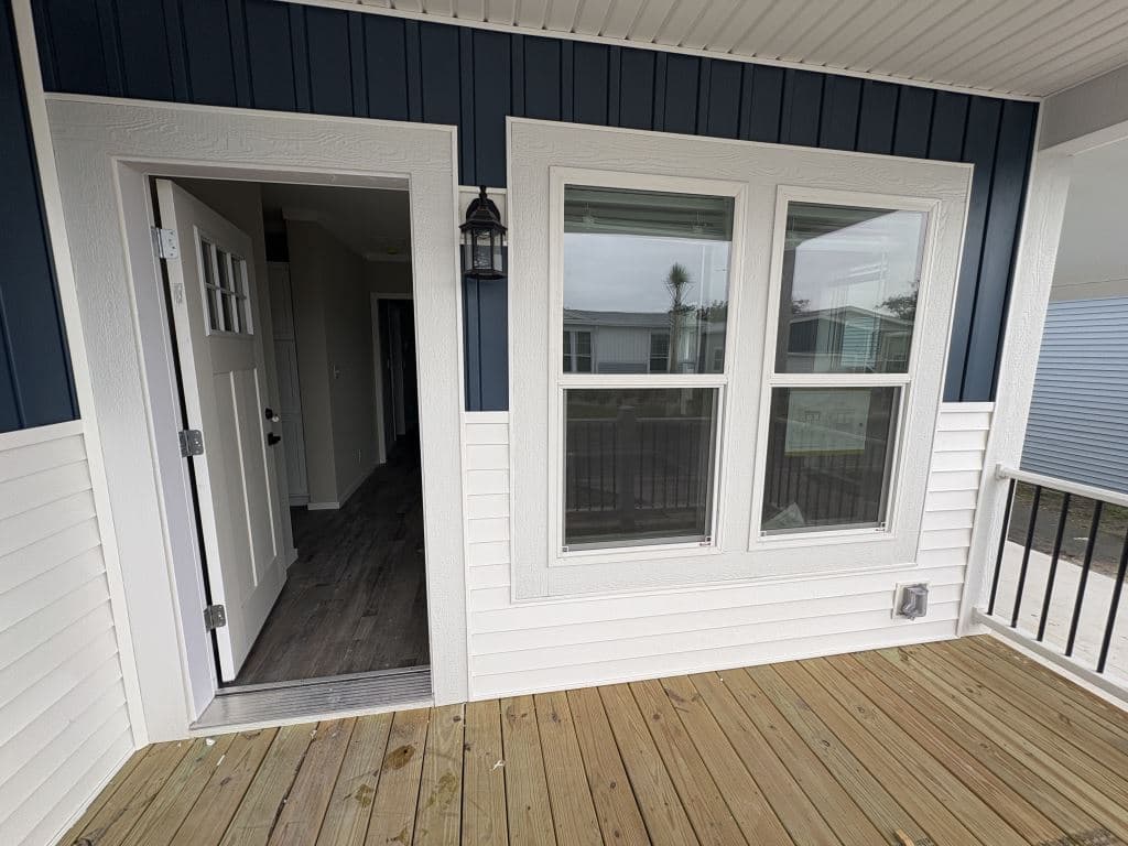 Manufactured home in Sarasota, FL 34234