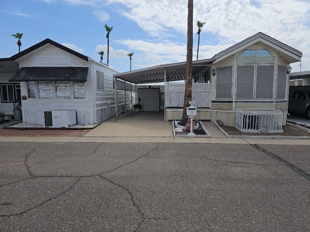 Manufactured home in Mesa, AZ 85213