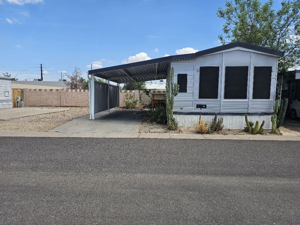 Manufactured home in Mesa, AZ 85213