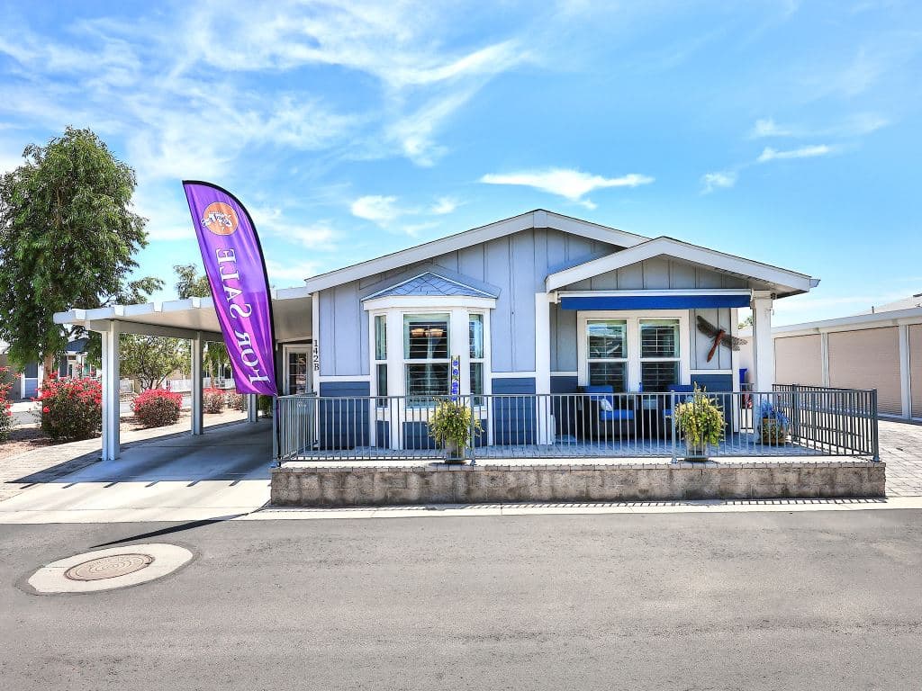 Manufactured home in Mesa, AZ 85209