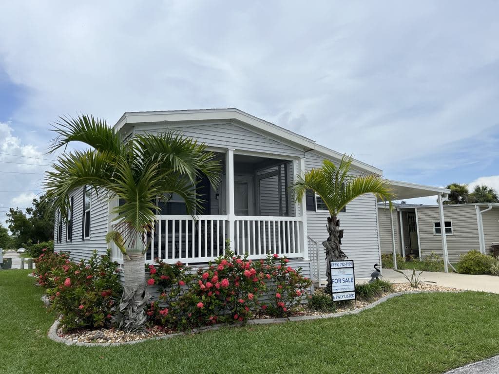 Manufactured home in Punta Gorda, FL 33950