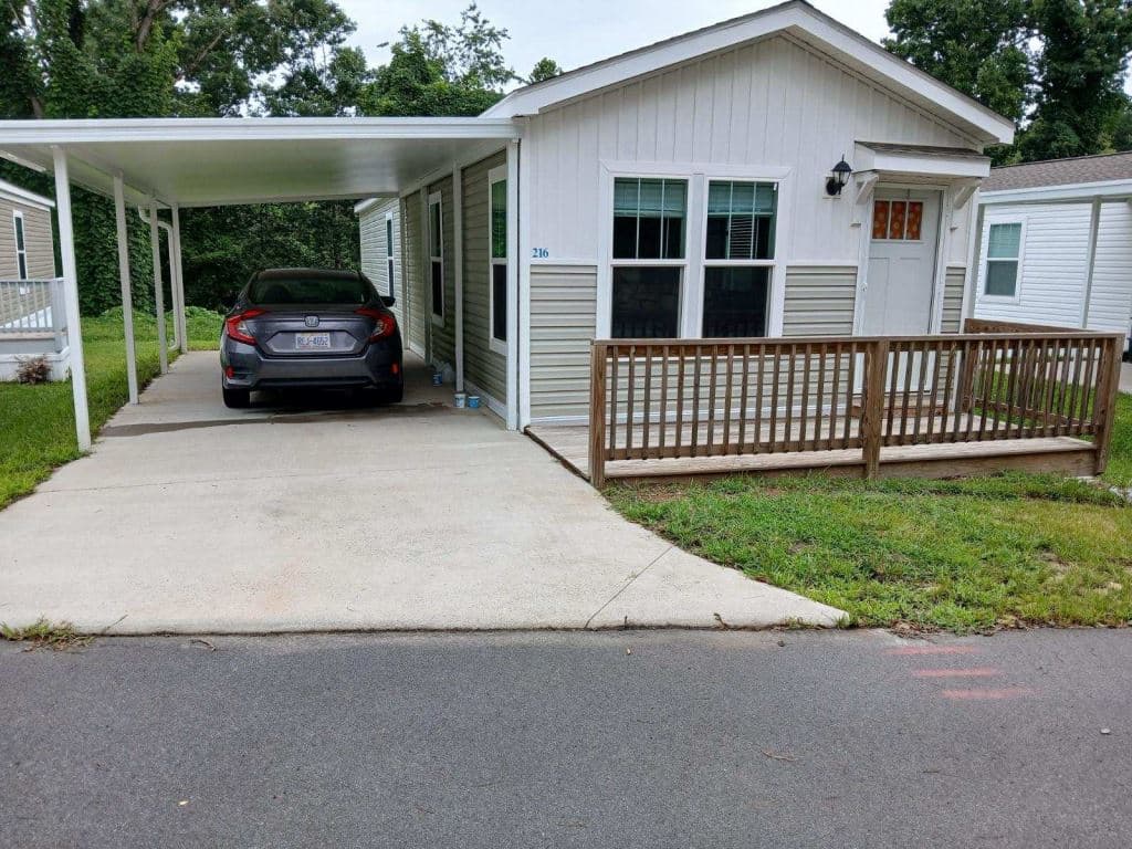 Manufactured home in Asheville, NC 28805