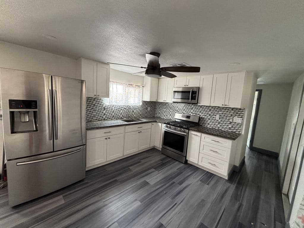 Manufactured home in Tempe, AZ 85282