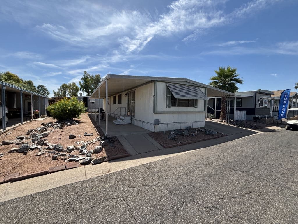 Manufactured home in Tempe, AZ 85282