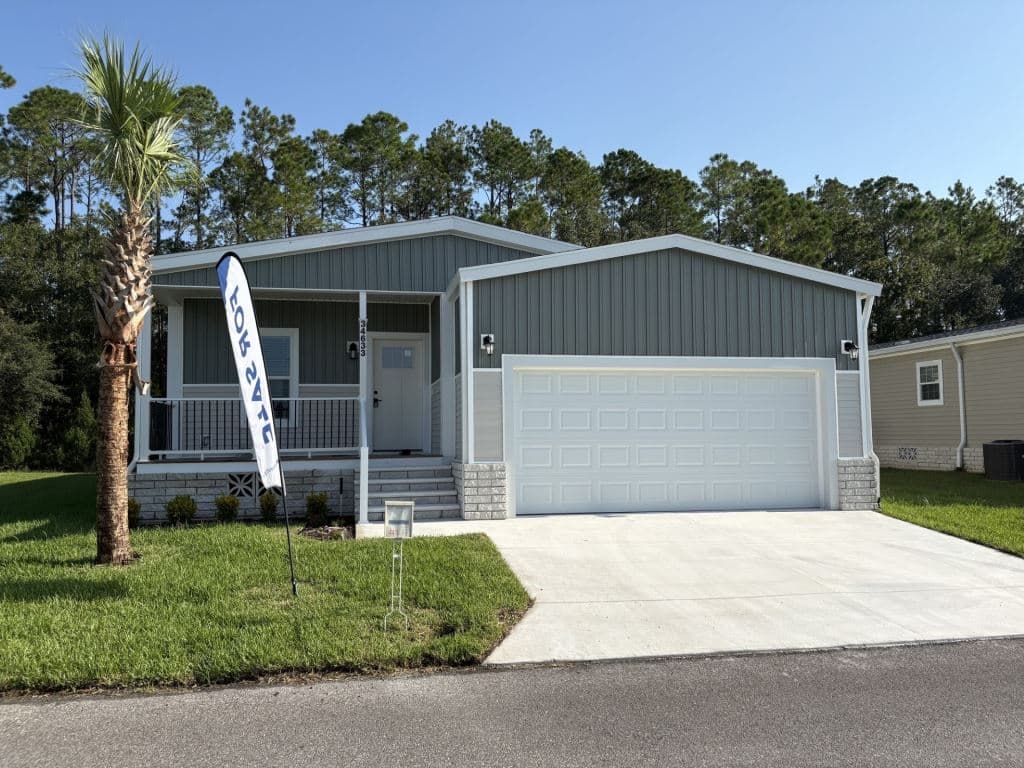 Manufactured home in Zephyrhills, FL 33541