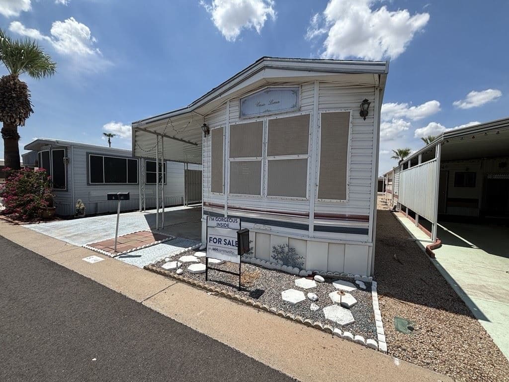 Manufactured home in Mesa, AZ 85213