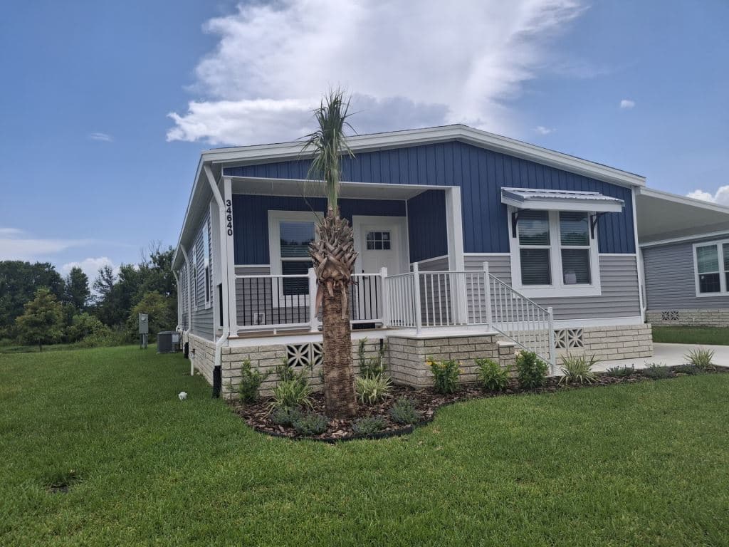 Manufactured home in Zephyrhills, FL 33541