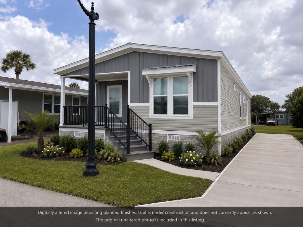 Manufactured home in West Palm Beach, FL 33404