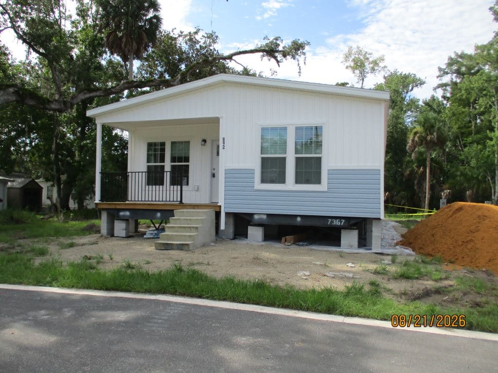 Manufactured home in Kissimmee, FL 34746